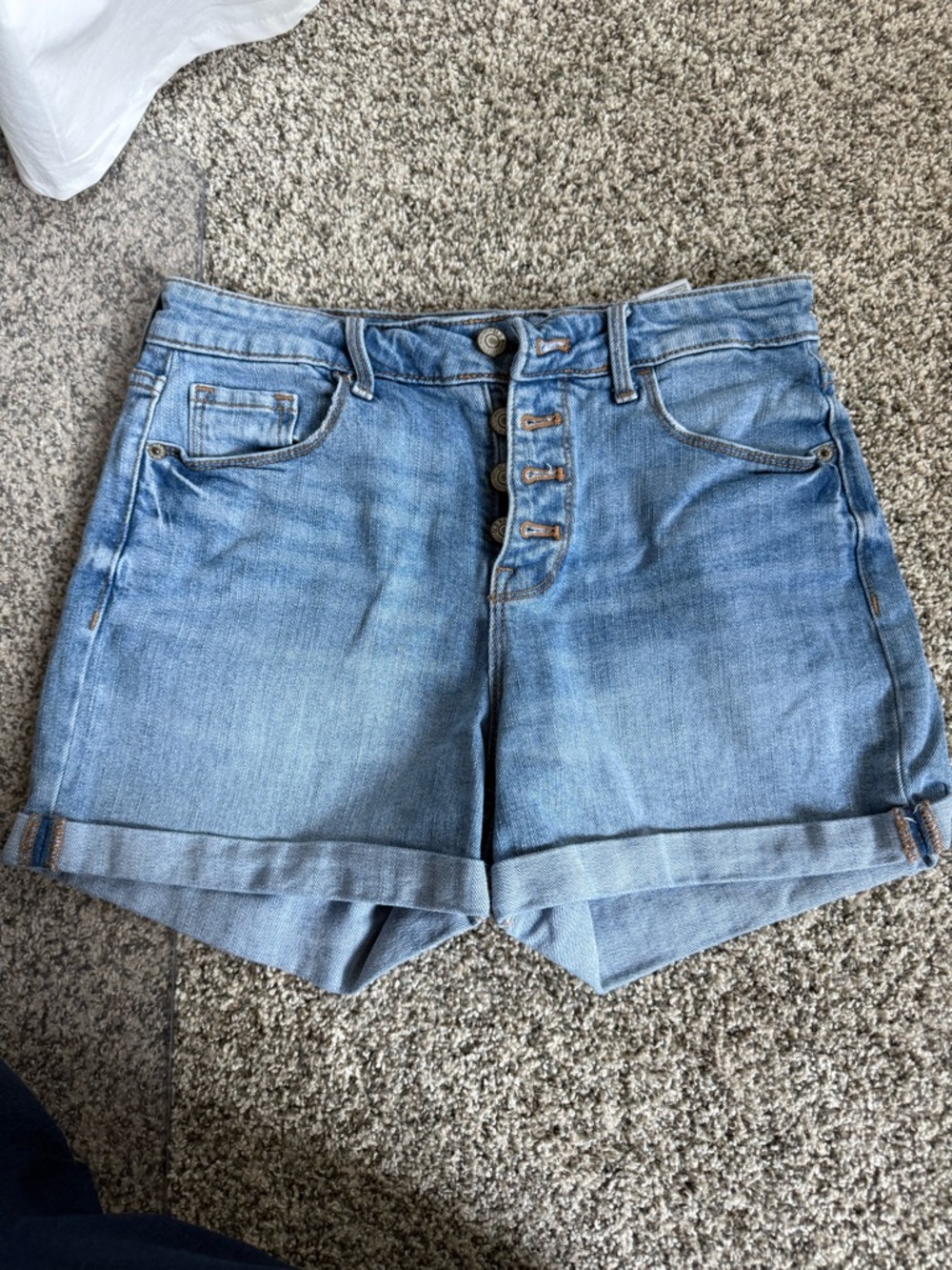 Old Navy Light Wash Rolled-Hem Denim Shorts